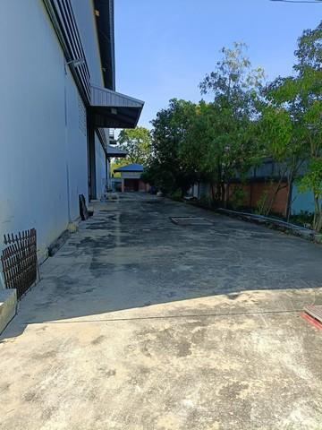 ให้เช่าโกดัง 1,400 ตร.ม. มีออฟฟิศ 3 ชั้น ย่านคลอง 6 ธัญญบุรี รถใหญ่เข้า-ออกสะดวก 4