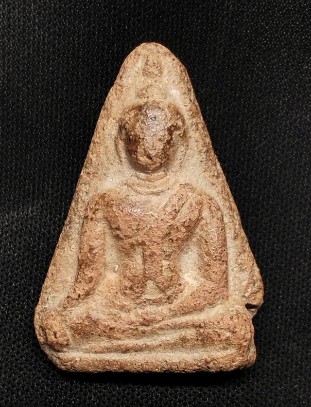 พระนางพญาเสน่ห์จันทร์ กรุวัดตาเถรขึงหนัง  1