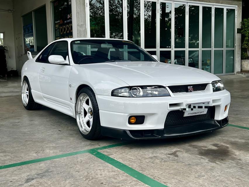 Nissan Skyline GT-R R33 V-Spec