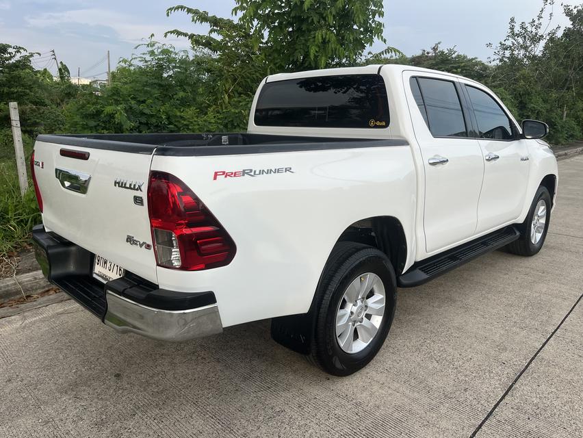 2020 Toyota revo 6