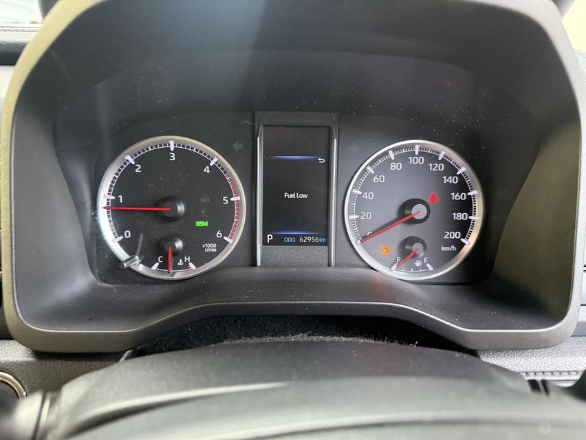 Toyota majesty 2.8 พรีเมี่ยม 8