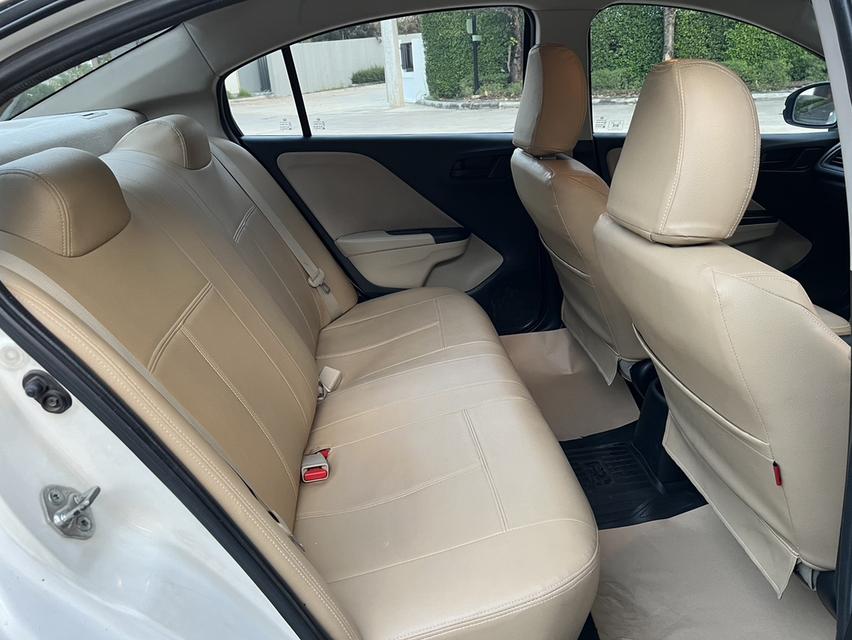 HONDA CITY ออโต้ ปี2015 มือเดียว เช็คศูนย์ 13