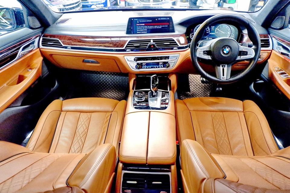 BMW 740Li m-performance (G12) Look M760Li ปี 2016  7