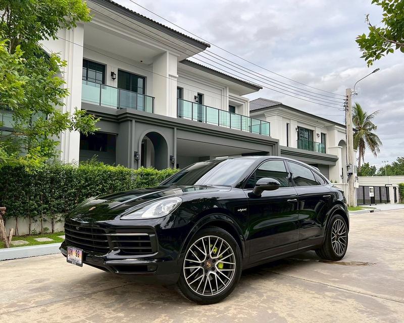 Porsche Cayenne E-Hybrid Coupe 2022  Mileage 59,000 Km. 6