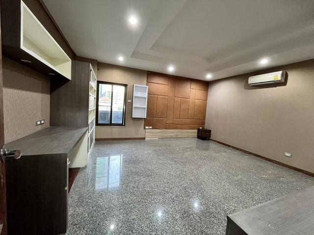 P588 ให้เช่าโฮมออฟฟิศ ตึกStand alone ซอยรัชดาภิเษก 3 ซอยอยู่เจริญ ใกล้ MRT พระราม 9 ใกล้ MRTศูนย์วัฒนธรรมแห่งประเทศไทย 11