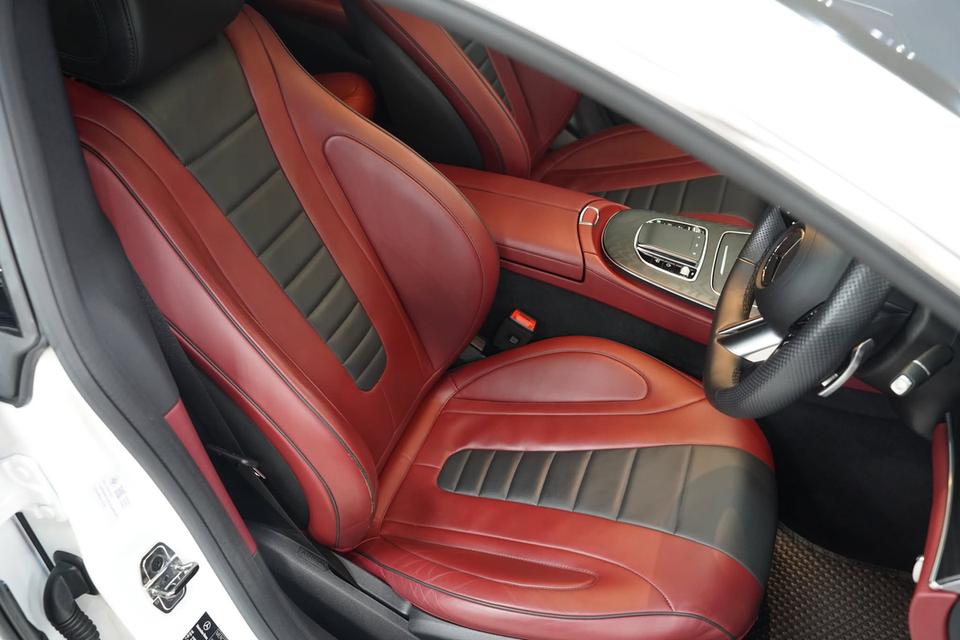 Mercedes-Benz CLS220d AMG Premium Facelift ปี 2024 สีขาว รูปที่ 18