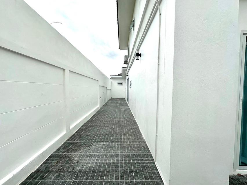 Selling house nearly Jomtien beach 10.9 million  18