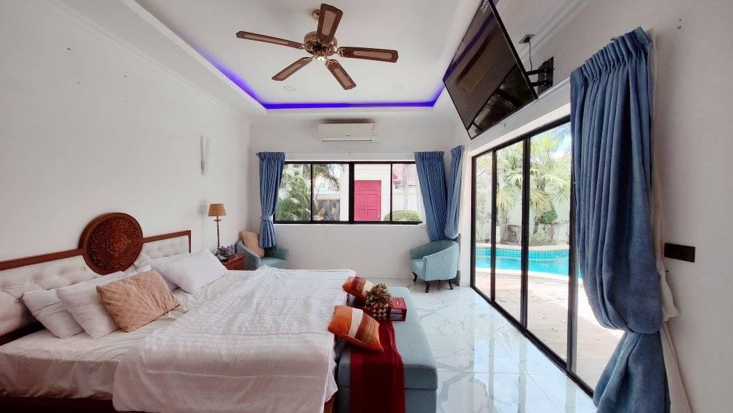 Selling View Talay Villa 15.29 M 16