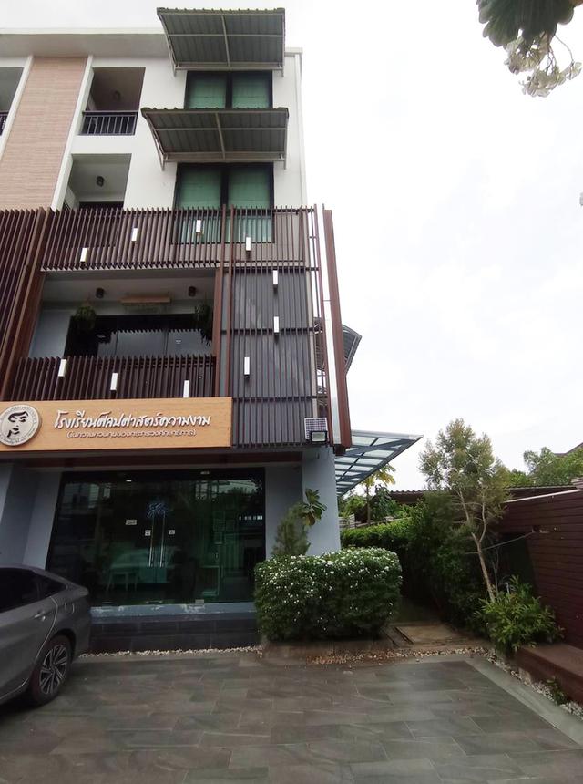 ขายอาคารพาณิชย์ 2 คูหา ทำเลทอง ตกแต่งเป็น HOME OFFICE, ที่พักอาศัย, หรือรร.เอกชน ซอยสังคมสงเคราะห์5 ลาดพร้าว71 8