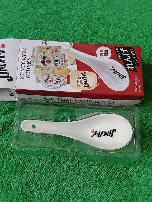 ช้อนราเมงเซรามิก (Renge) ลาย Jim Beam ของแท้จากญี่ปุ่น ซึ่งเป็นของพรีเมียมลิขสิทธิ์แท้จำนวนจำกัด (数量限定) ที่ทำร่วมกับแคมเปญเครื่องดื่ม