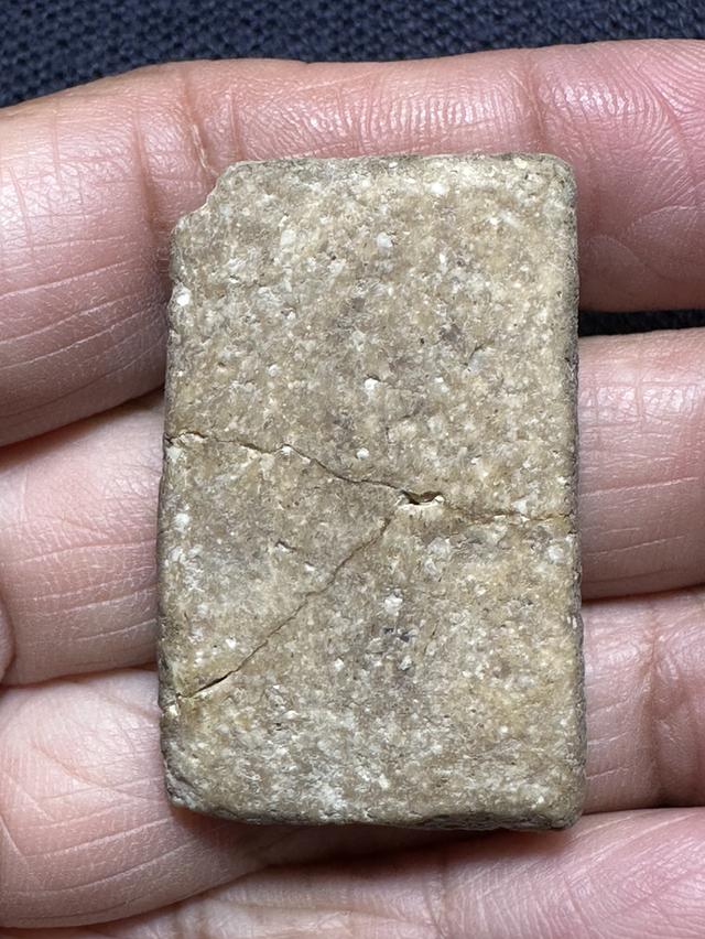 พระสมเด็จเนื้อก้นครก เก่า หักซ่อมเดิม 2