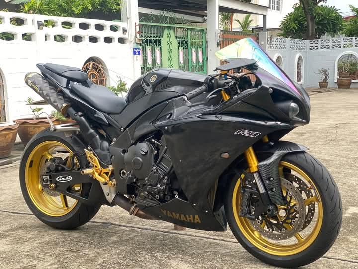 Yamaha R1 ปล่อยขายราคาดี