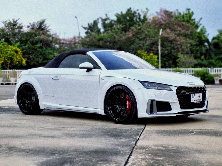 Audi TT 45TFSI Roadster ปี 2022 ไมล์ 19,000 km.