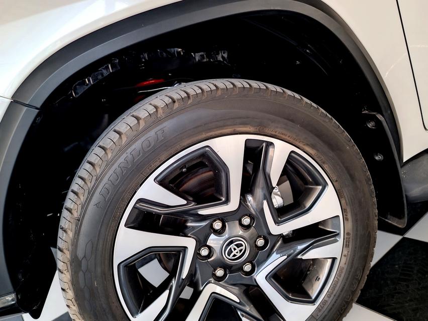 รถยนต์มือสองพร้อมใช้งาน 9