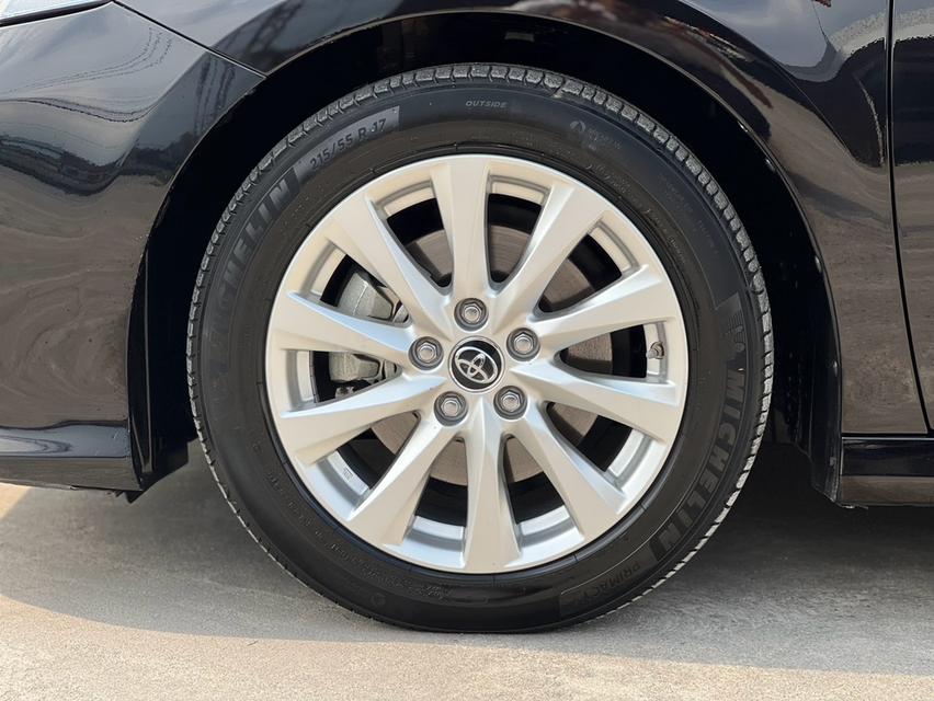 TOYOTA CAMRY, 2.5 HEV PREMIUM LUXURY ปี 2019 โฉม ปี18-24 สีดำ ตัวท็อปสุด รูปที่ 18
