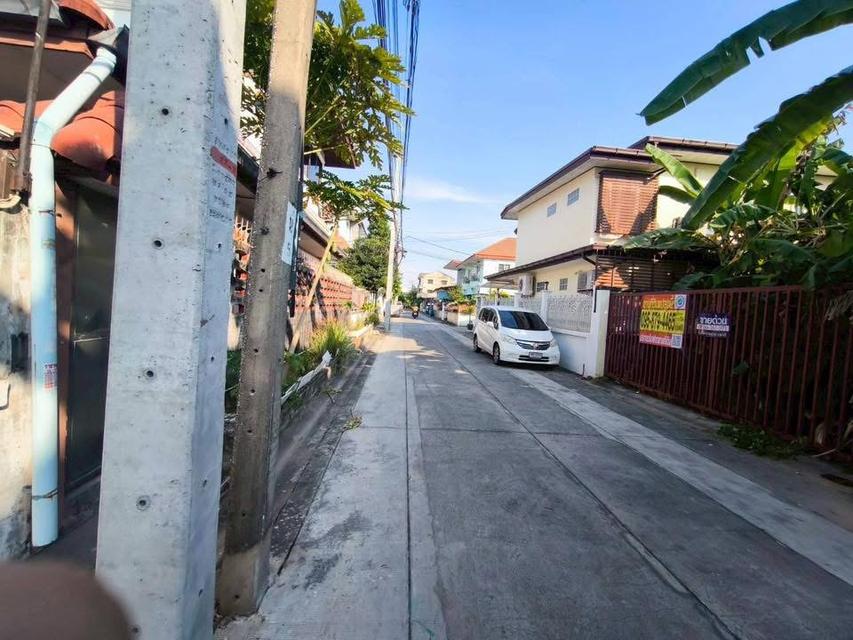 ขายด่วนที่ดินใกล้รถไฟฟ้า42.7 ตารางวา ติดคอนกรีตสาธารณะ แจ้งวัฒนะ-ปากเกร็ด 36 นนทบุรี 2