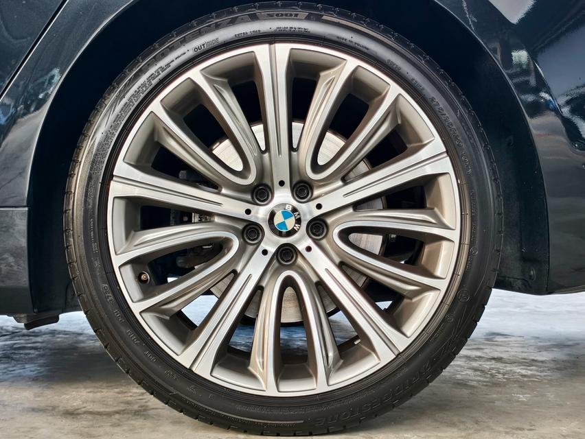 🚗 BMW 740Li Limousine RHD (G12) 2017 รูปที่ 18