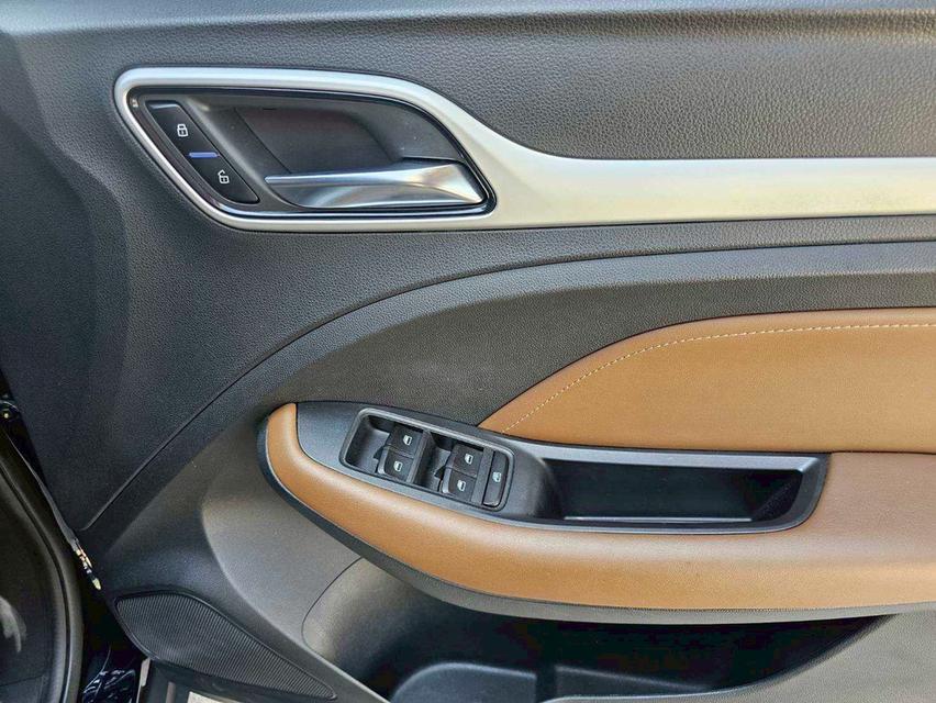 รหัสรถ WMT6541 MG ZS 1.5X Sunroof ปี 2022 12