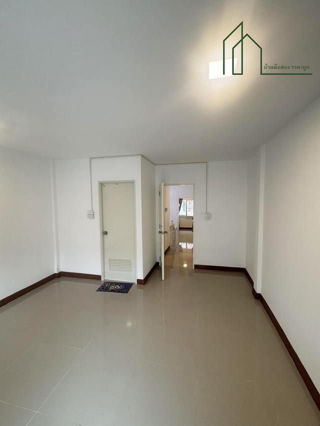 ทาวน์เฮาส์ 2 ชั้น หมู่บ้านบัวทองธานีพาร์ค ถนนกาญจนาภิเษก เกต ใกล้รถไฟฟ้าmrt คลองบางไผ่ 17