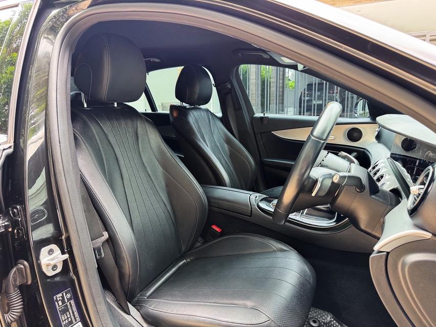 รหัสรถ AVA8135 🌈 Benz E220d AMG 2021 ดีเซลล้วน Facelift W213 11