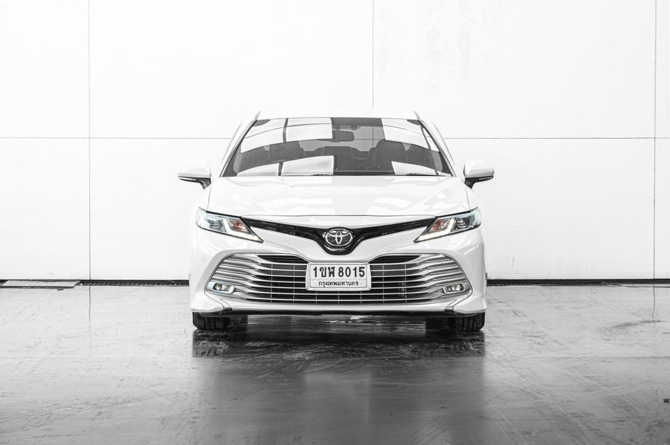 TOYOTA Camry 2.0 G  A/T สี ขาว ปี 2021 รูปที่ 3