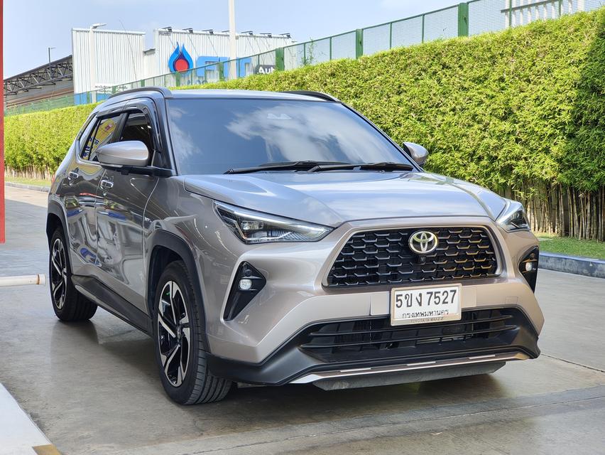 Toyota Yaris Cross 1.5 Hev Premium Luxury AT ปี 23