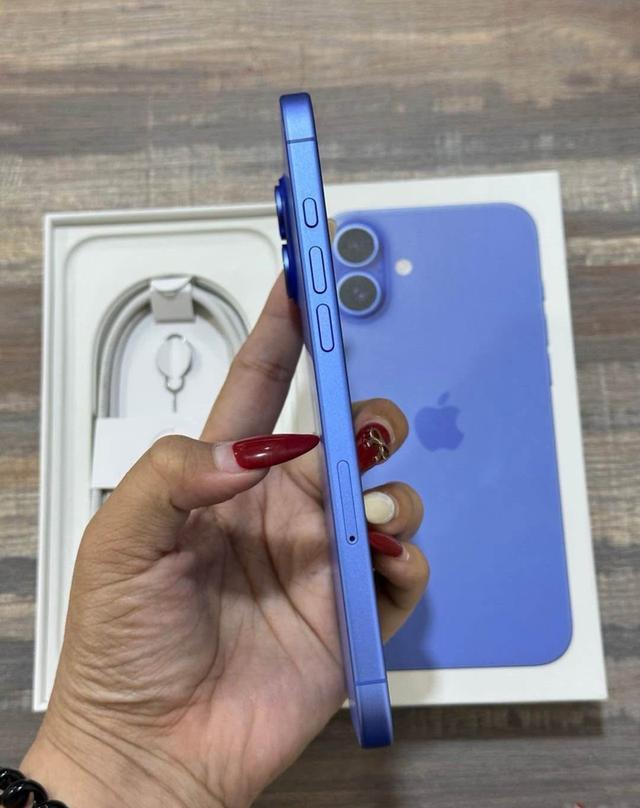 iPhone 16 Plus สีน้ำเงิน มือสอง 5