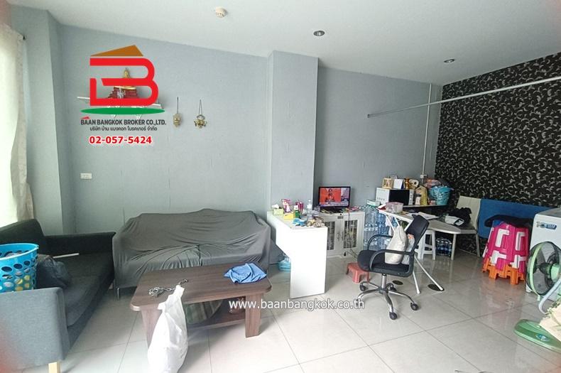 คอนโดมิเนียม คริสมา คอนโด รามอินทรา(Chrisma Condo Ramintra) เนื้อที่ 31.22 ตร.ม ซอยรามอินทรา 95 เเขวงคันนายาว เขตคันนายาว กรุงเทพมหานคร