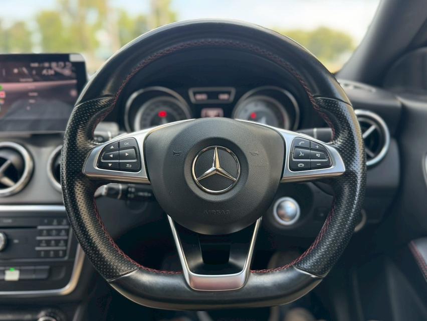 Mercedes Benz CLA250 Shooting Brake AMG Dynamic ปี 2015 14