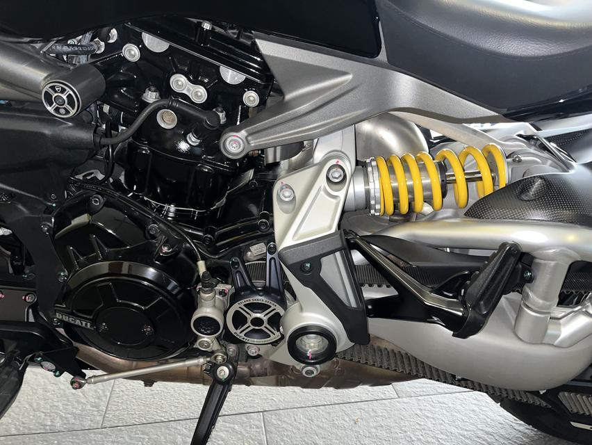 Ducati X Diavel s ปี 2016 9