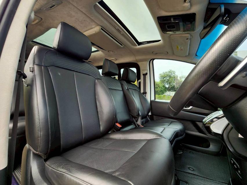 รหัสรถ PEAT911 🚐🚙HYUNDAI STARIA PREMIUM (SUNROOF) สีขาว ภายในดำ ปี 23  11