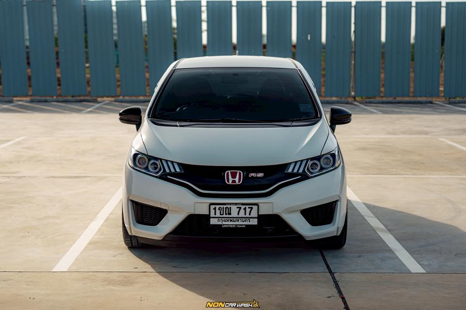 รถยนต์ Honda jazz gk 2014 2