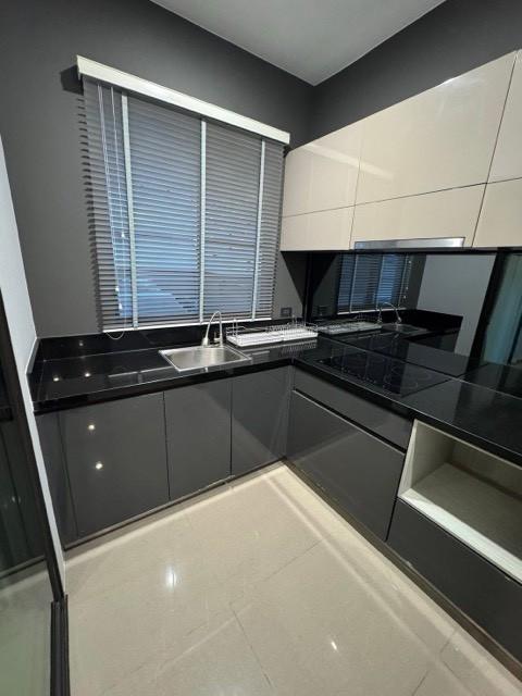 ให้เช่าทาวน์โฮมหรู 3ชั้น The Landmark เอกมัย รามอินทรา ถนนสุคนธสวัสดิ์ บ้านตกแต่งพร้อมอยู่เฟอร์นิเจอร์ครบ 6