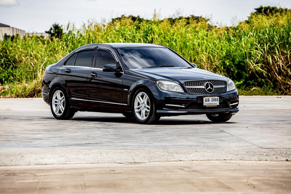 Benz C250 ปี 2013 สีรถสวย สภาพดีมากๆ