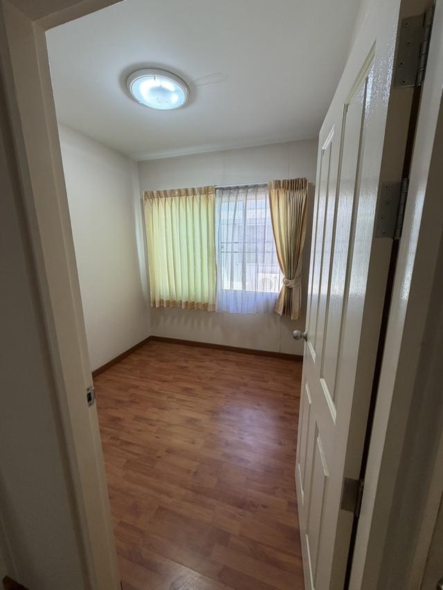 บ้านทาวน์โฮม 2 ชั้น โครงการบ้านกลางเมือง 4