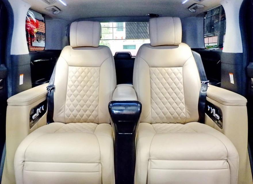 TOYOTA ALPHARD 2.5 SC Package ปี 2019 ไมล์ 150000 km 14