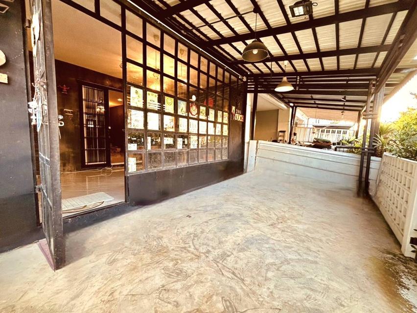 ให้เช่าทาวน์โฮม 3 ชั้น โกลเด้นทาวน์ ซ.นวมินทร์ 42 แยก 27 ,ซ.เกษตรนวมินทร์ 48, 5 ห้องนอน 4 ห้องน้ำ ต่อเติมครบ ไซส์ใหญ่ที่สุดในโครงการ 3