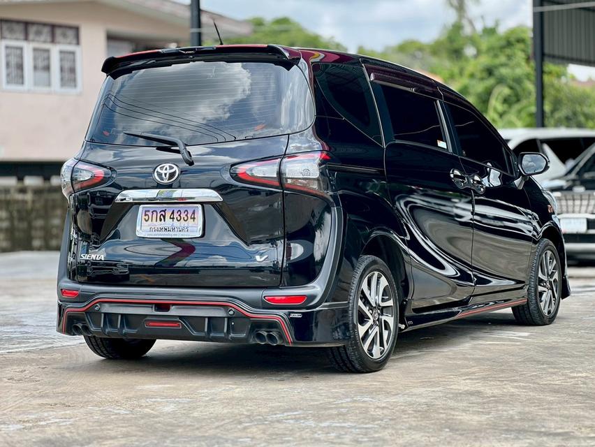 ปี 2020 TOYOTA SIENTA, 1.5 V โฉม ปี16-ปัจจุบันสีดำ เกียร์ออโต้ เครื่องเบนซิน มือเดียวป้ายแดง 6