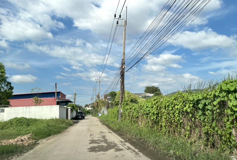 ขายที่ดิน 1 ไร่ ถนนนวมินทร์ ใกล้ทางด่วนเอกมัยรามอินทรา 098 7755 808 7