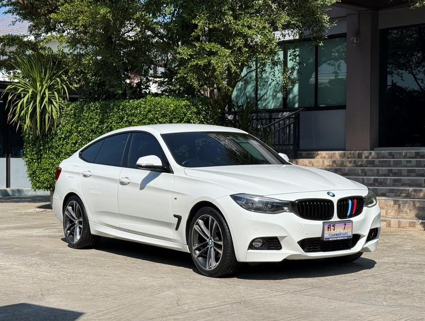 2018 BMW 320D GT MSPORT LCI รถมือเดียวออกป้ายแดง รถวิ่งน้อย เข้าศูนน์ตามระยะ รถไม่เคยมีอุบัติเหตุครับ