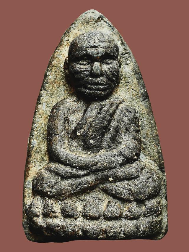 หลวงปู่ทวดเนื้อว่าน รุ่นแรก พิมพ์กรรมการ วัดช้างให้ ปี 2497.....เก่าๆ