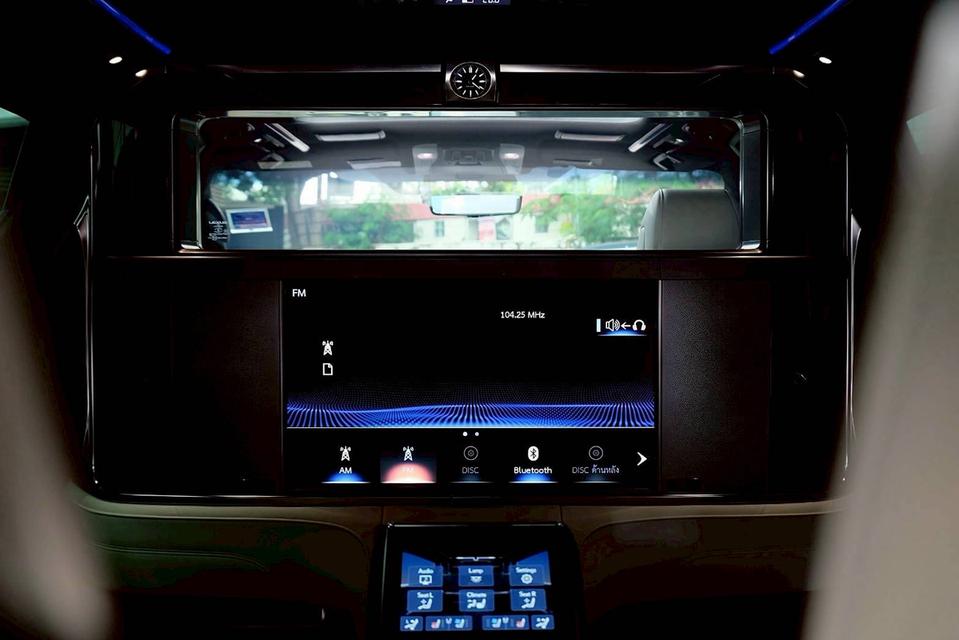 รหัสรถ PR6666 Lexus LM300h Exclusive 4-Seater ปี 2023 14