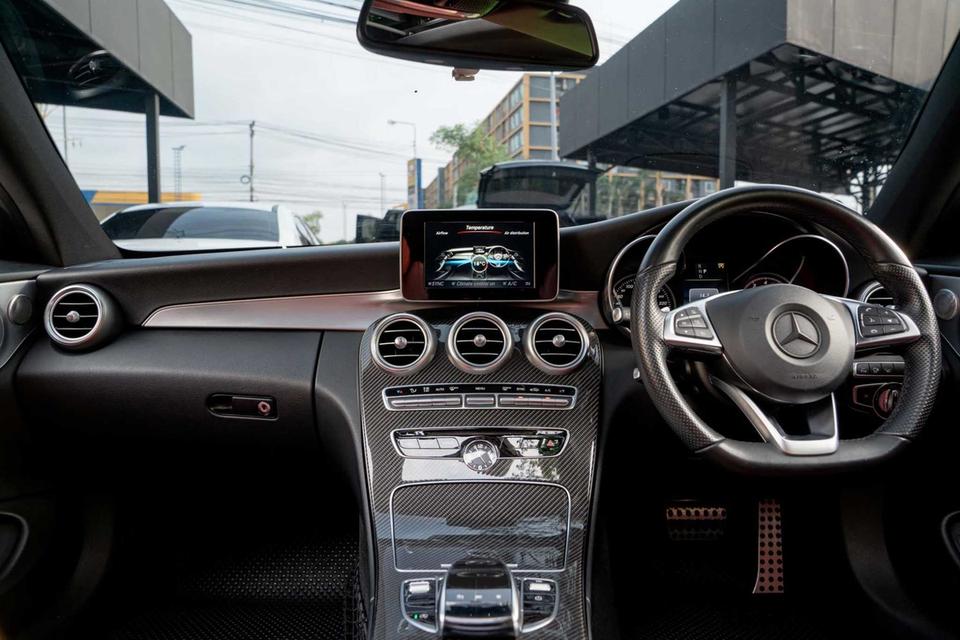 Mercedes-Benz C250 Coupe AMG Dynamic ปี 2018 📌 เข้าใหม่! 𝐁𝐞𝐧𝐳 𝐂𝟐𝟓𝟎 𝐂𝐨𝐮𝐩𝐞สีขาวเบาะแดงรุ่นตามหา สวยหรู 𝐅𝐮𝐥𝐥 𝐨𝐩𝐭𝐢𝐨𝐧💫 3
