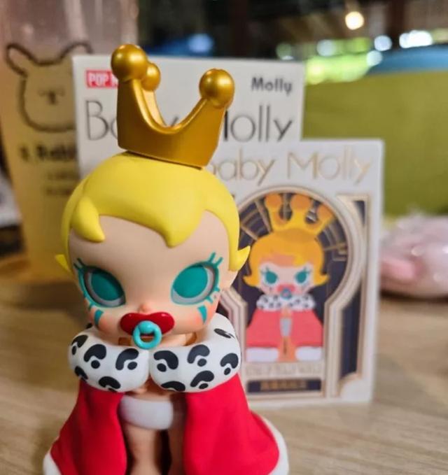 กล่องสุ่มมอลลี่ I Am My King Series Figures 3