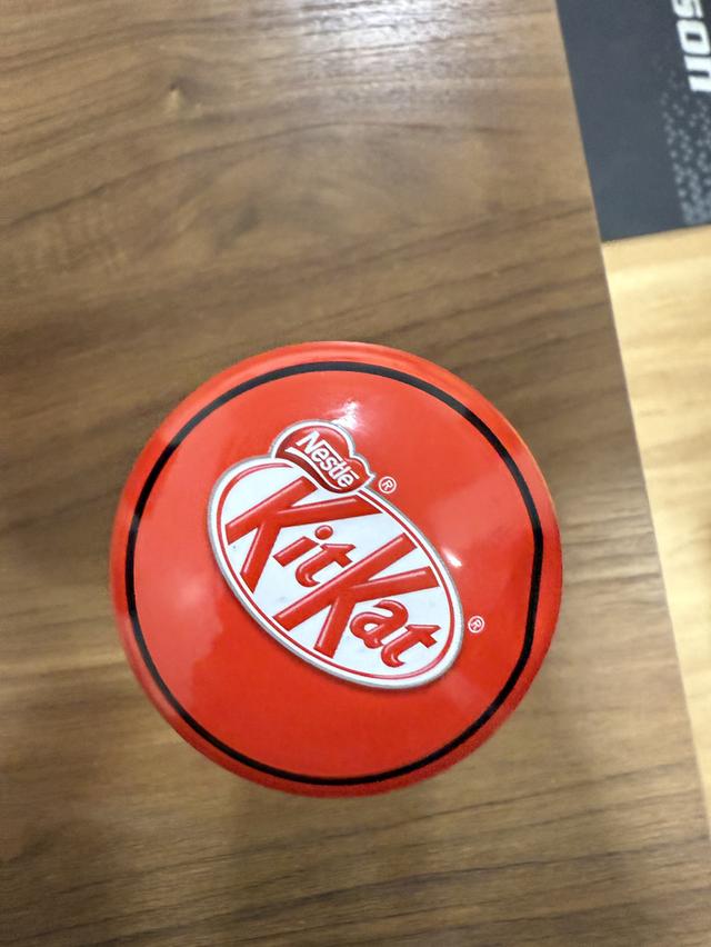 กระปุกออมสินรูปทรงตู้ไปรษณีย์ตราKitKat 2