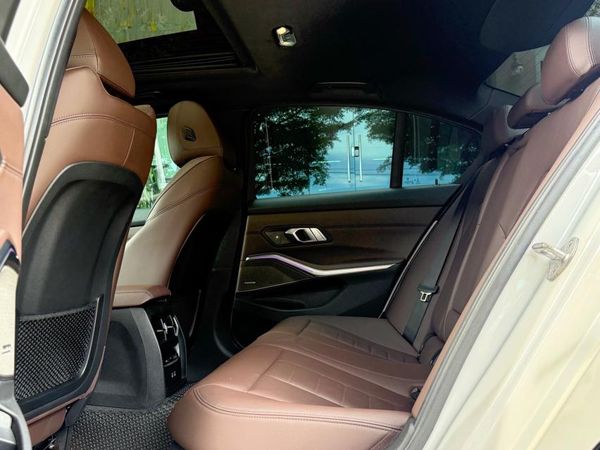 2021 BMW 330e MSPORT G20 รถมือเดียวออกป้ายแดง รถวิ่งน้อย เข้าศูนย์ทุกระยะ รถไม่เคยมีอุบัติเหตุครับ รูปที่ 14