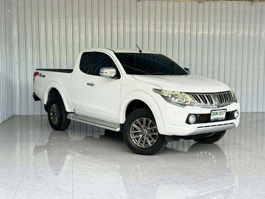 Mitsubishi TRITON 2.4 GLS PLUS CAB รุ่นรองท็อป ปี2017 ดีเซล เกียร์ธรรมดา