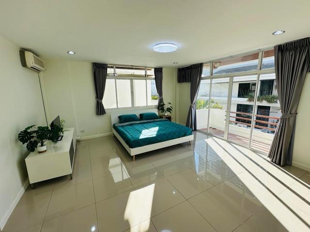 ให้เช่าบ้านเดี่ยวหรู 4 ชั้น 40 ตารางวา สุขุมวิท 31 พร้อมเฟอร์ ใกล้ BTS พร้อมพงษ์ Emporium และ Terminal 21 อโศก 5