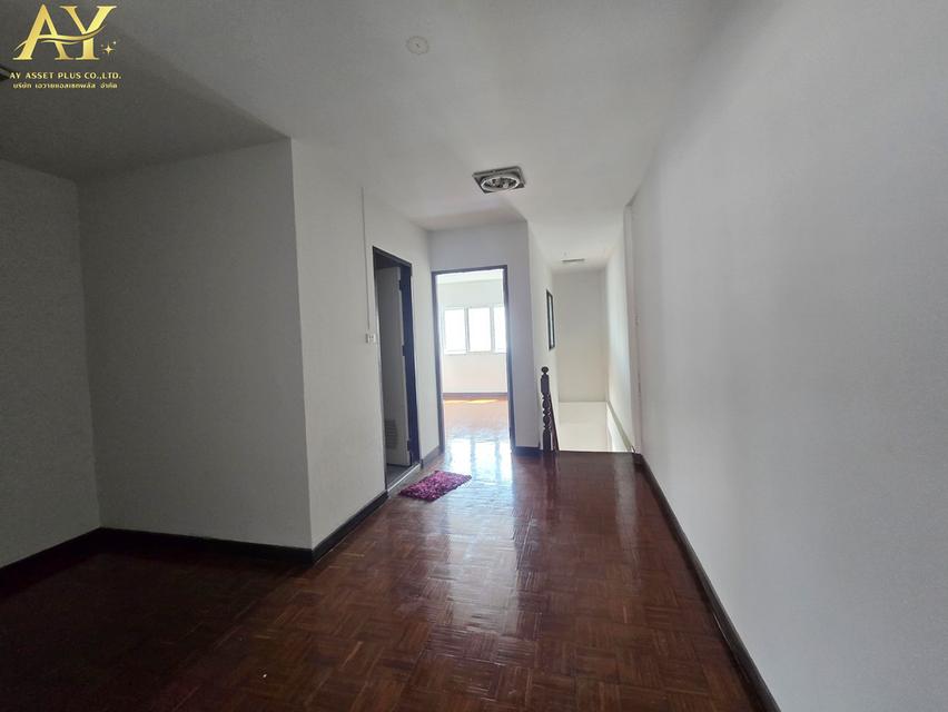 ขายตึก3.5ชั้น รีโนเวทแล้ว มบ.ศิรินเทพ9 ซ.มีสทีน ราษฎร์พัฒนา รามคำแหง2.5MB. 15