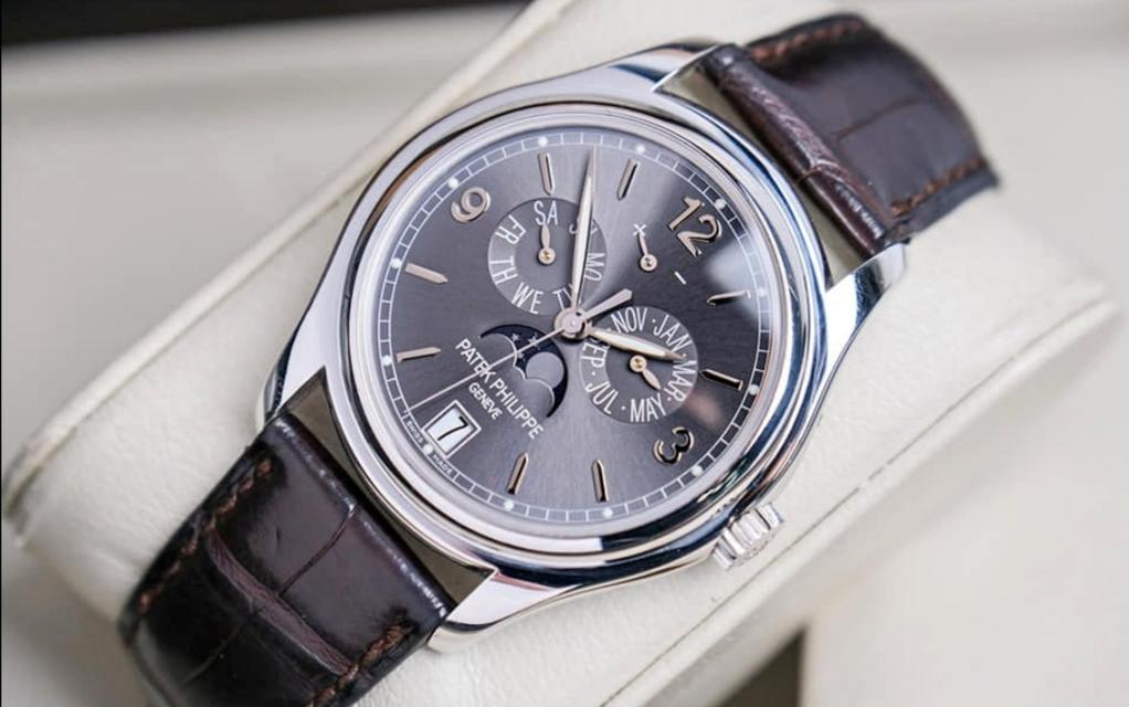Patek Philippe Annual Calendar White Gold Complications Moon Phase 